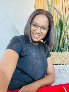 Caroline Sugar Mummy from Donholm, Nairobi Is Searching for a Genuine, Respectful Guy (Age 26–40) for a Quiet Relationship
