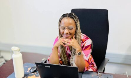 Agnes sugar mummy in Westlands looking for a tall athletic young man