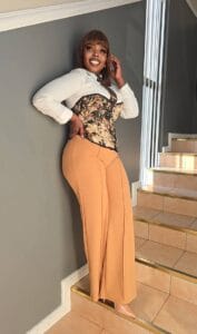 Janet sugar mummy in Riverside Nairobi looking for a reliable younger man
