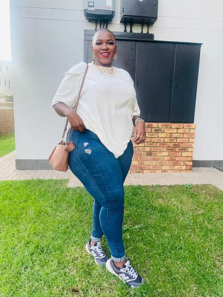Christine rich sugarmummy in Gigiri looking for a refined young gentleman
